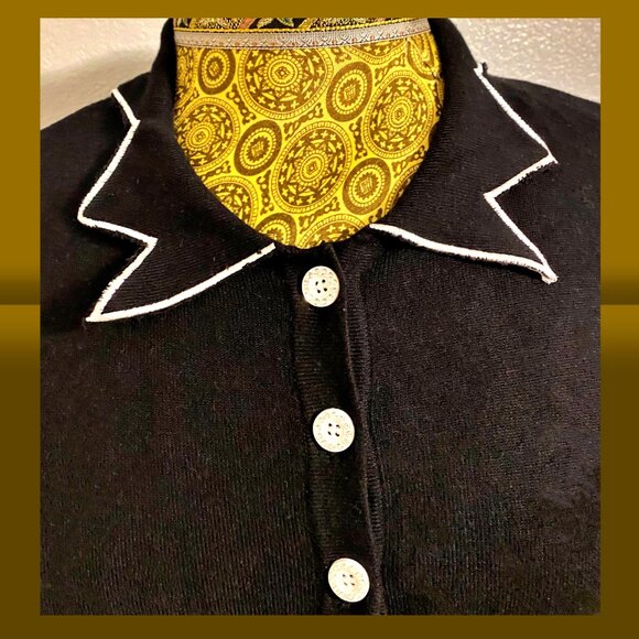 Voodoo Vixen “Winifred” 1950s Inspired Button-Down Sweater - Picture 3 of 4